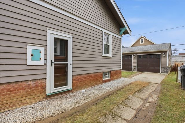 2148 Northland Avenue, Lakewood, OH 44107