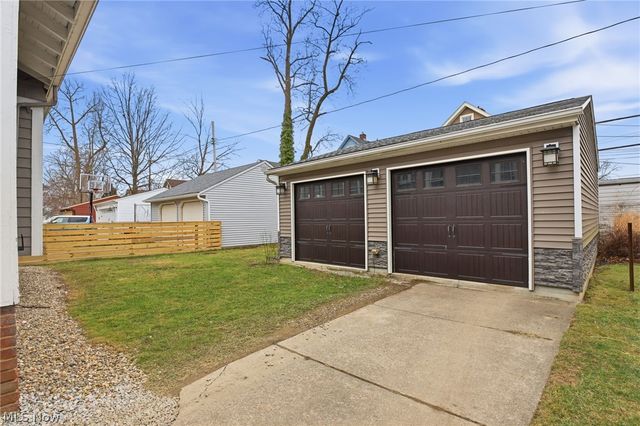 2148 Northland Avenue, Lakewood, OH 44107