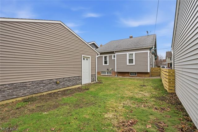 2148 Northland Avenue, Lakewood, OH 44107