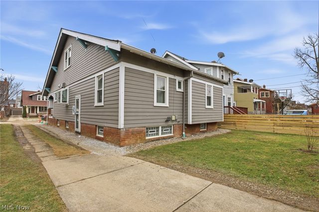 2148 Northland Avenue, Lakewood, OH 44107