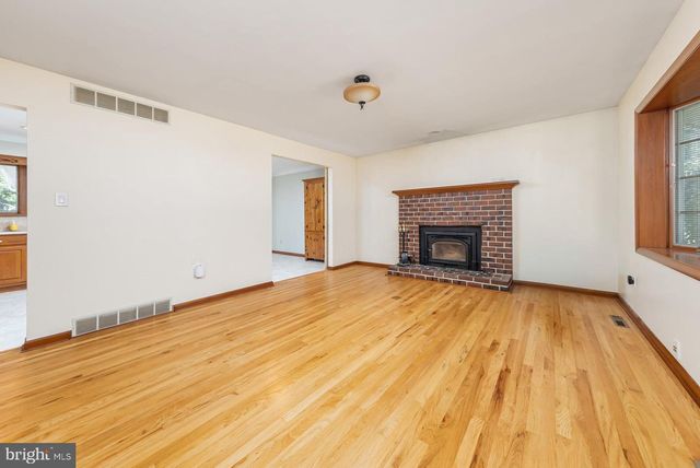 351 MOODS RD, Mullica Hill, NJ 08062