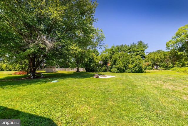 351 MOODS RD, Mullica Hill, NJ 08062