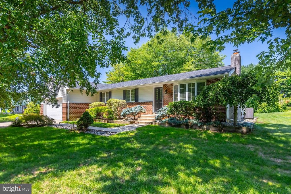 351 MOODS RD, Mullica Hill, NJ 08062