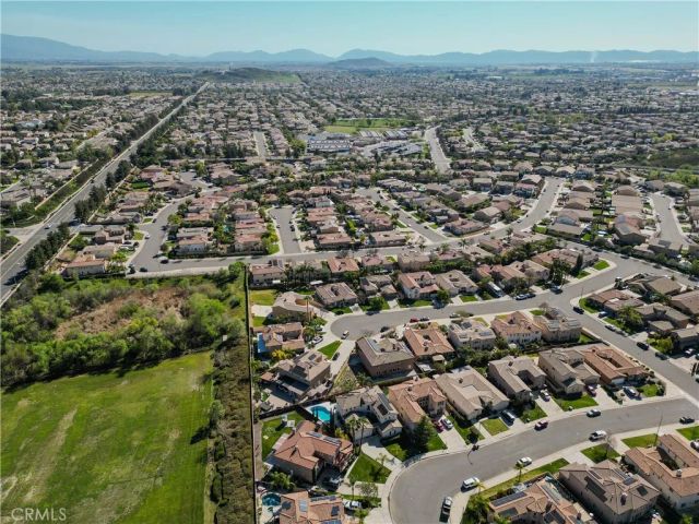 31923 Corte De Pinos, Winchester, CA 92596