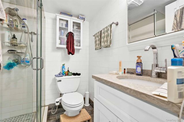 2540A 36th Street 1, Astoria, NY 11103