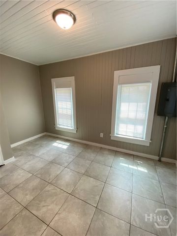 1110 New Jersey Avenue, Savannah, GA 31404