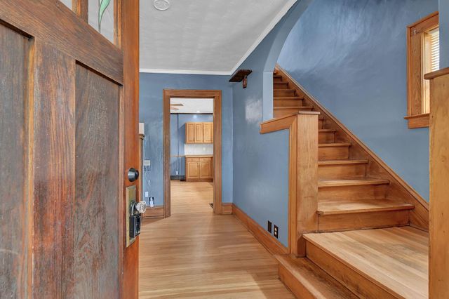 188 Neal Avenue, Newark, OH 43055