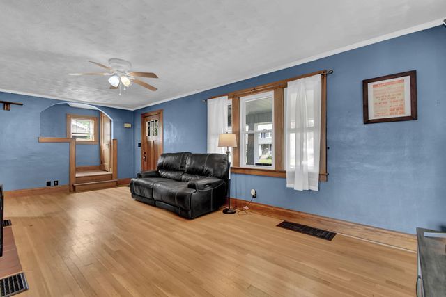 188 Neal Avenue, Newark, OH 43055