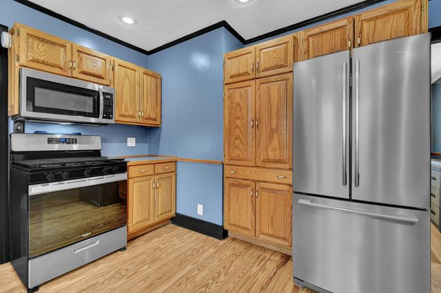 188 Neal Avenue, Newark, OH 43055