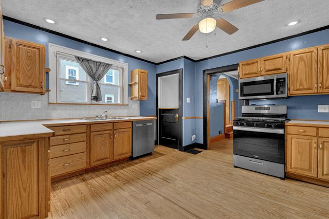 188 Neal Avenue, Newark, OH 43055