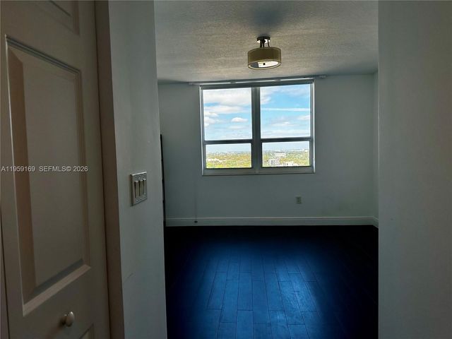 3232 SW 22nd Terrace 1604, Miami, FL 33145