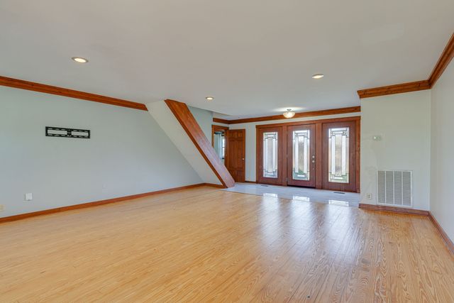 100 Bluegrass Cv, Hendersonville, TN 37075