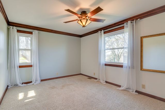 100 Bluegrass Cv, Hendersonville, TN 37075