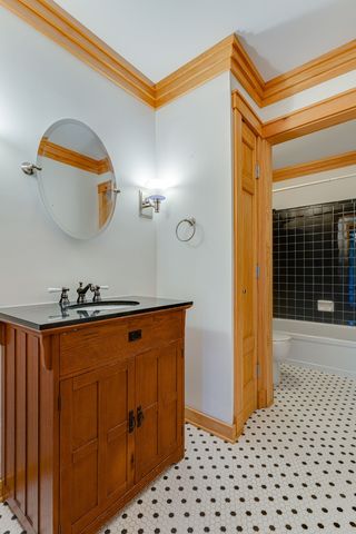 100 Bluegrass Cv, Hendersonville, TN 37075
