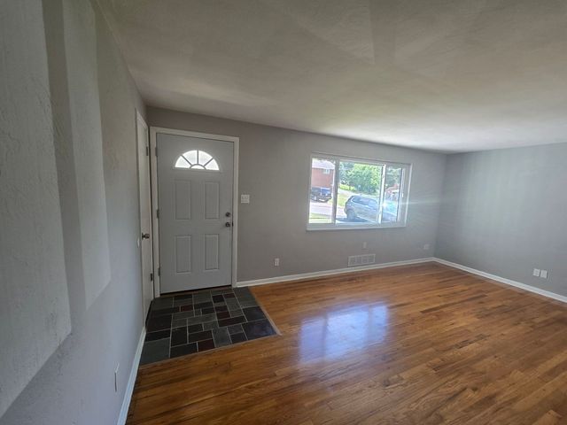 3003 Harmening AVENUE, Baldwin Boro, PA 15227