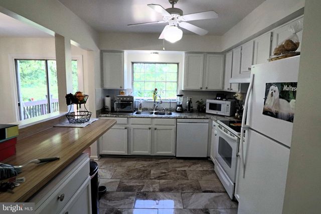 14904 LADY MADONNA CT, Centreville, VA 20120