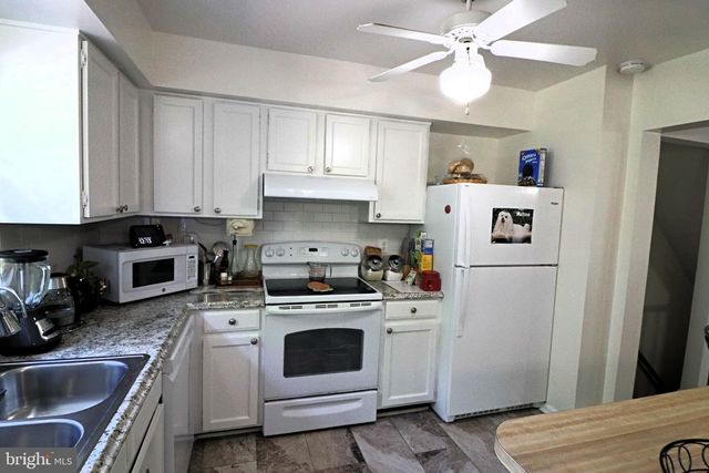 14904 LADY MADONNA CT, Centreville, VA 20120