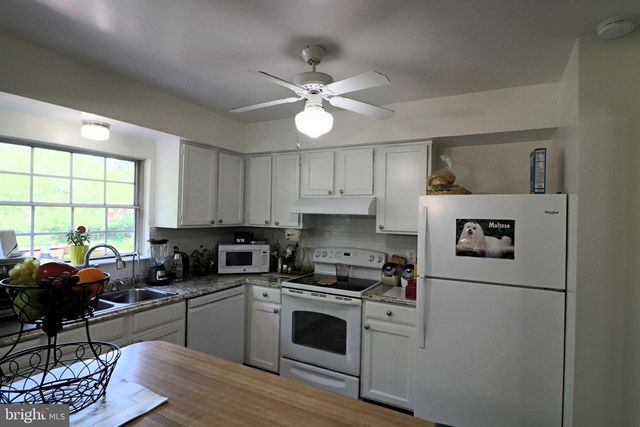 14904 LADY MADONNA CT, Centreville, VA 20120