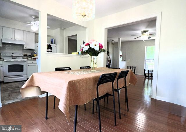 14904 LADY MADONNA CT, Centreville, VA 20120