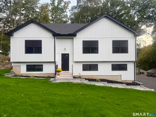 202 Pleasant View Avenue, Bristol, CT 06010