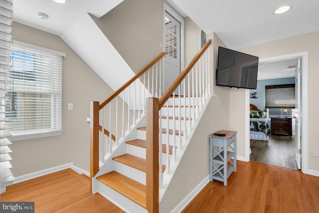 108 W 10TH ST, Ship Bottom, NJ 08008