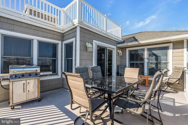 108 W 10TH ST, Ship Bottom, NJ 08008