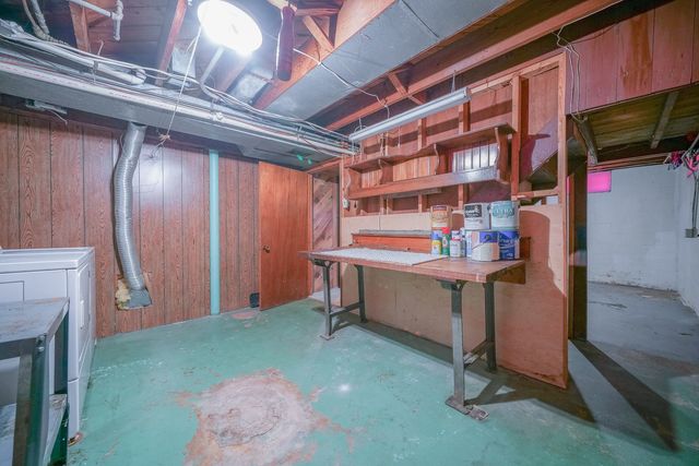 812 Mckinley Avenue, Belvidere, IL 61008