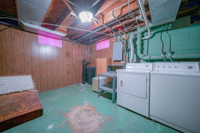 812 Mckinley Avenue, Belvidere, IL 61008