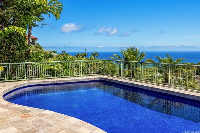 5609 Poola Street A, Honolulu, HI 96821