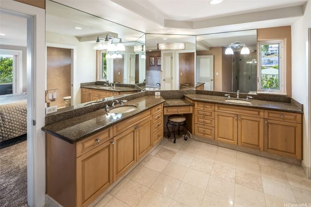5609 Poola Street A, Honolulu, HI 96821