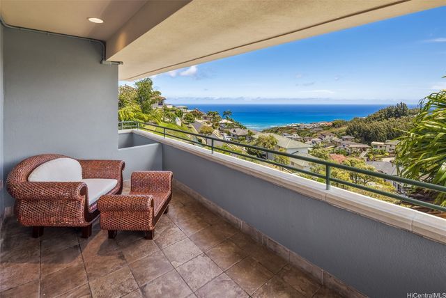 5609 Poola Street A, Honolulu, HI 96821