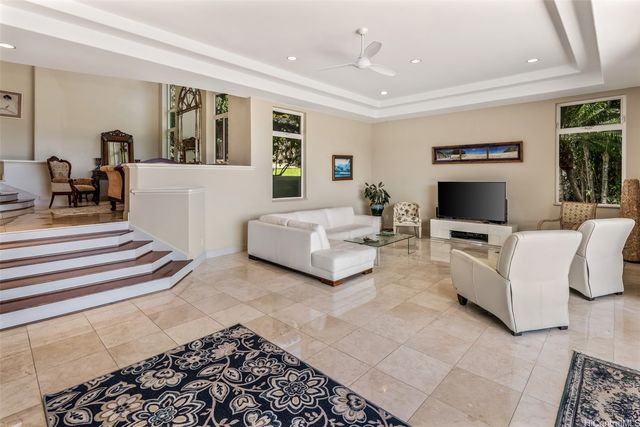 5609 Poola Street A, Honolulu, HI 96821