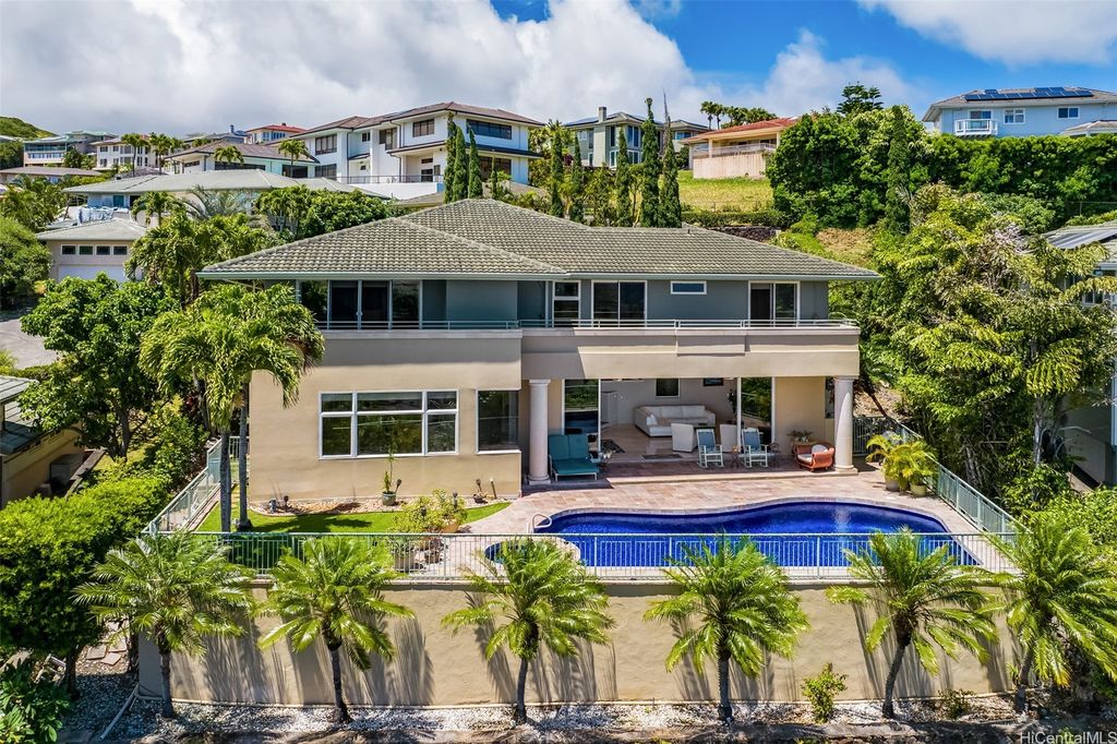 5609 Poola Street A, Honolulu, HI 96821