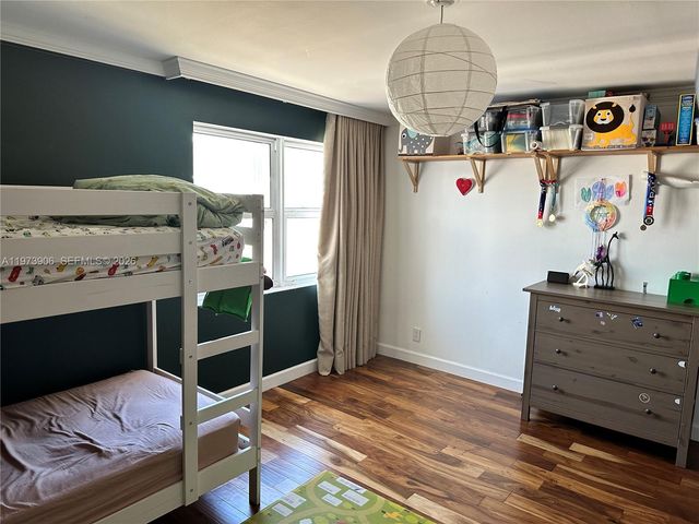 401 Golden Isles Dr 1013, Hallandale Beach, FL 33009