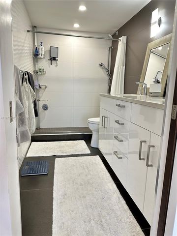 401 Golden Isles Dr 1013, Hallandale Beach, FL 33009