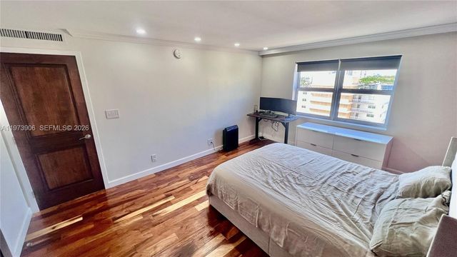 401 Golden Isles Dr 1013, Hallandale Beach, FL 33009