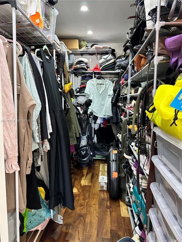 401 Golden Isles Dr 1013, Hallandale Beach, FL 33009