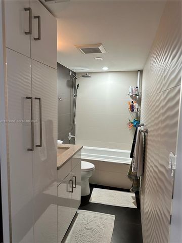 401 Golden Isles Dr 1013, Hallandale Beach, FL 33009