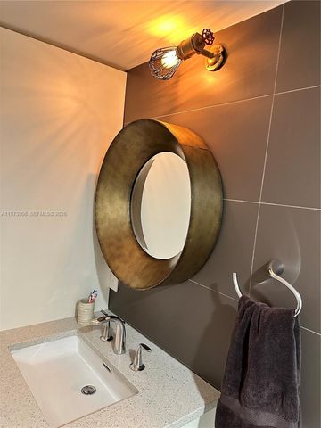 401 Golden Isles Dr 1013, Hallandale Beach, FL 33009