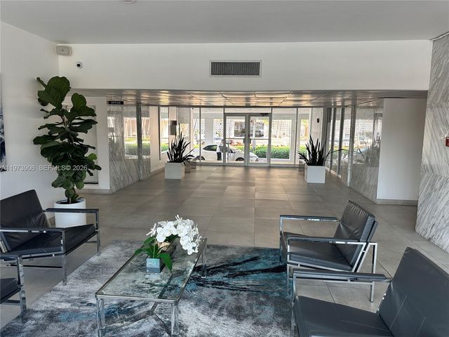 401 Golden Isles Dr 1013, Hallandale Beach, FL 33009