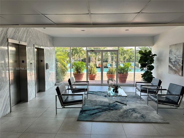 401 Golden Isles Dr 1013, Hallandale Beach, FL 33009