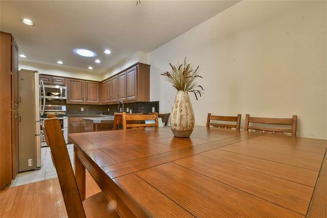 3713 River Oaks Drive, Norman, OK 73072