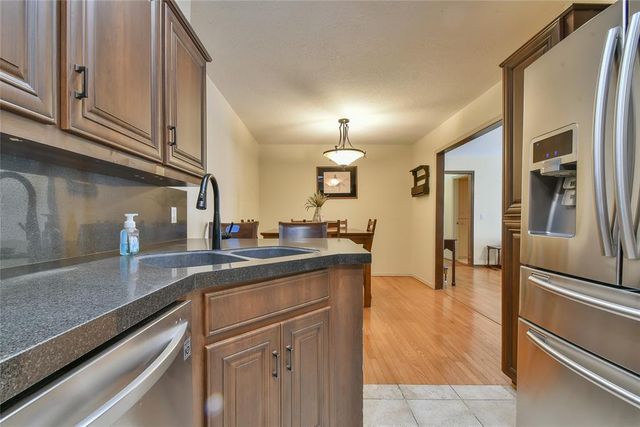 3713 River Oaks Drive, Norman, OK 73072