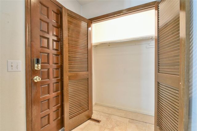3713 River Oaks Drive, Norman, OK 73072