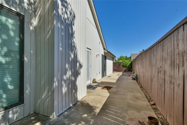 3713 River Oaks Drive, Norman, OK 73072