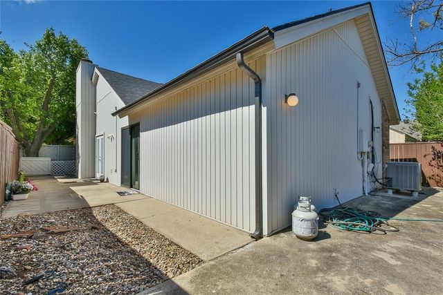 3713 River Oaks Drive, Norman, OK 73072
