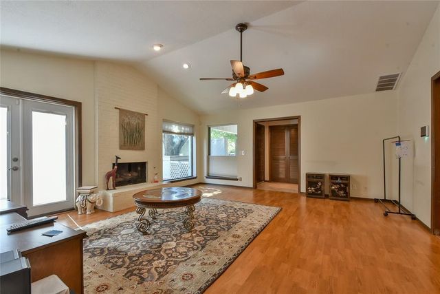 3713 River Oaks Drive, Norman, OK 73072