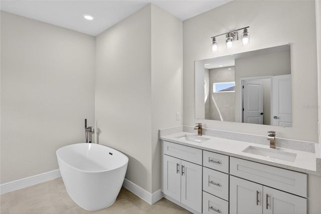 15742 SW 37TH CIRCLE, Ocala, FL 34473