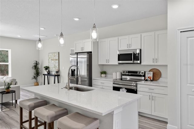 15742 SW 37TH CIRCLE, Ocala, FL 34473