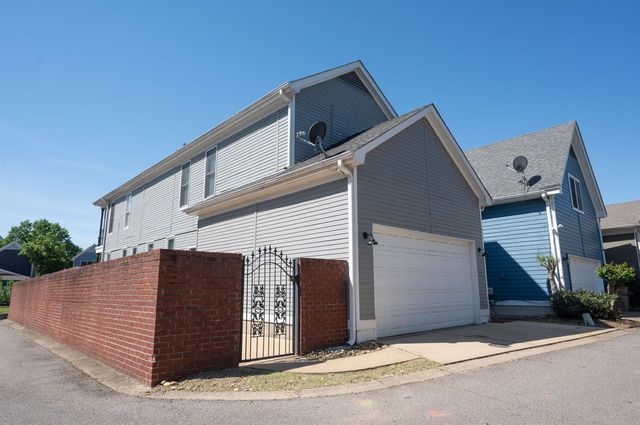 140 MARINA POINT LN, Memphis, TN 38103